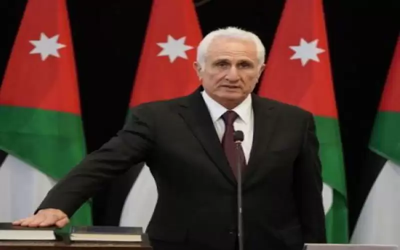 عويس لطلبة تكميلية التوجيهي: لا تلتفتوا