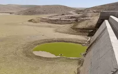 صرف مليون دينار لمتضرري جفاف الوالة