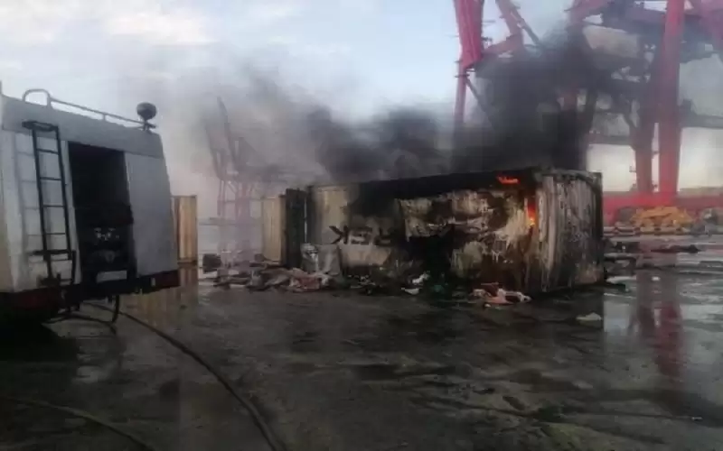 مرفأ اللاذقية يتعرض لقصف جوي إسرائيلي