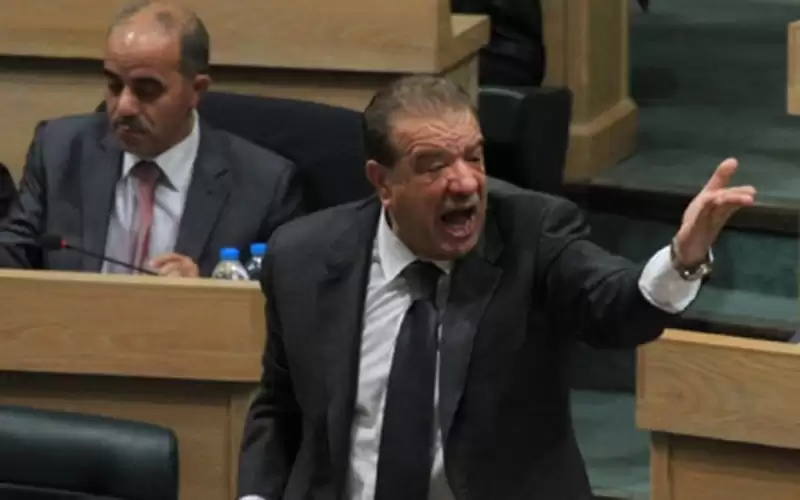 الدغمي.. حارس القبة الشريفة أمتع من