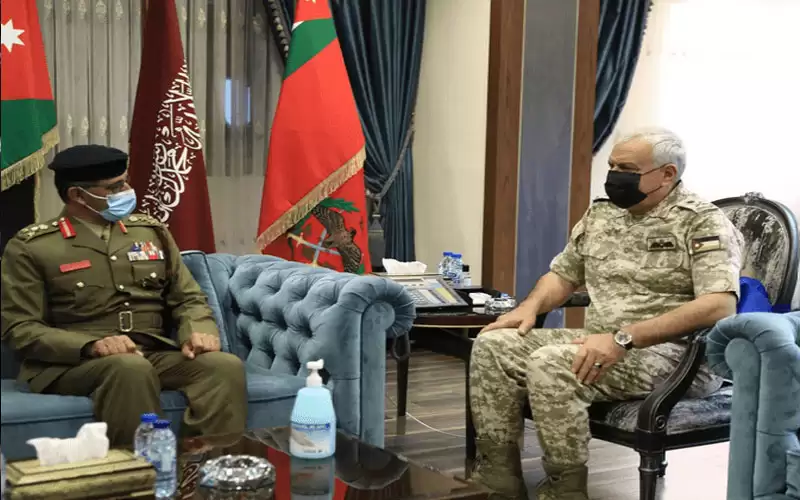 الحنيطي يستقبل قائد الحرس الأميري القطري