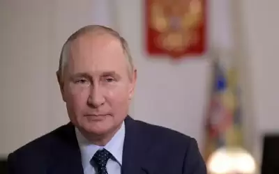 بوتين يقول إنه دافع بحزم عن