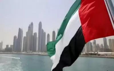 الإمارات تمنع سفر مواطنيها غير المطعمين