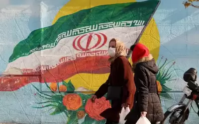 إيران لا تعتزم الاعتراف قريبا بحكومة