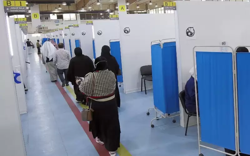 الكويت تحث مواطنيها على مغادرة دول