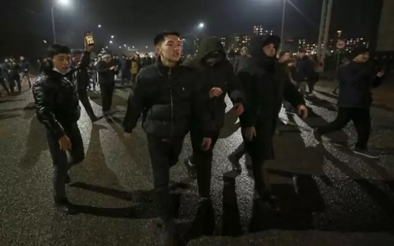 انقطاع الاتصال بطلبة اردنيين بكازاخستان