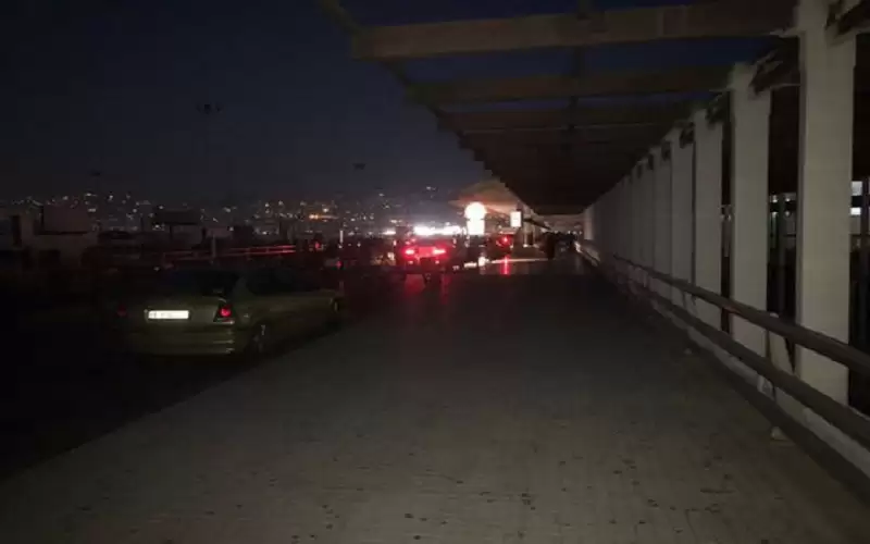 انقطاع الكهرباء عن مطار بيروت ومناطق