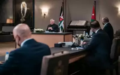 الملك يشيد بدور القطاع التجاري في