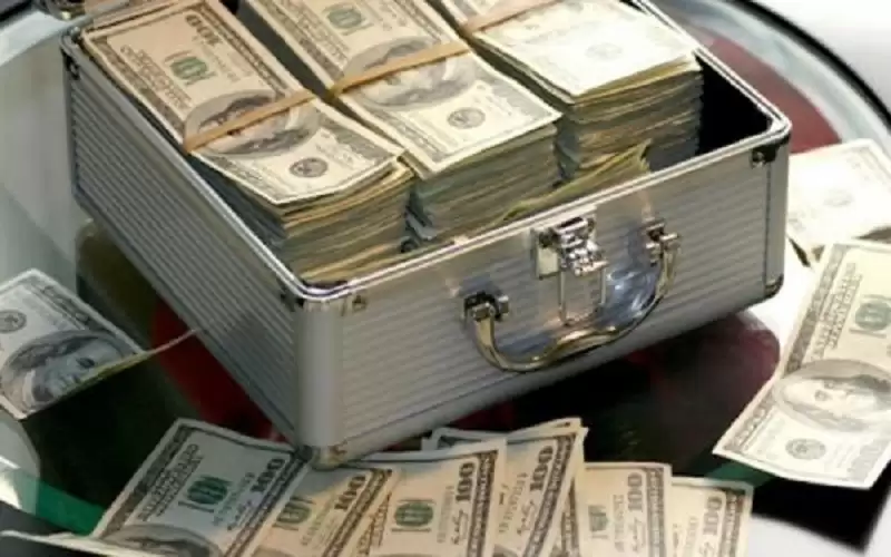 كازاخستان تشدد الرقابة على تهريب الأموال