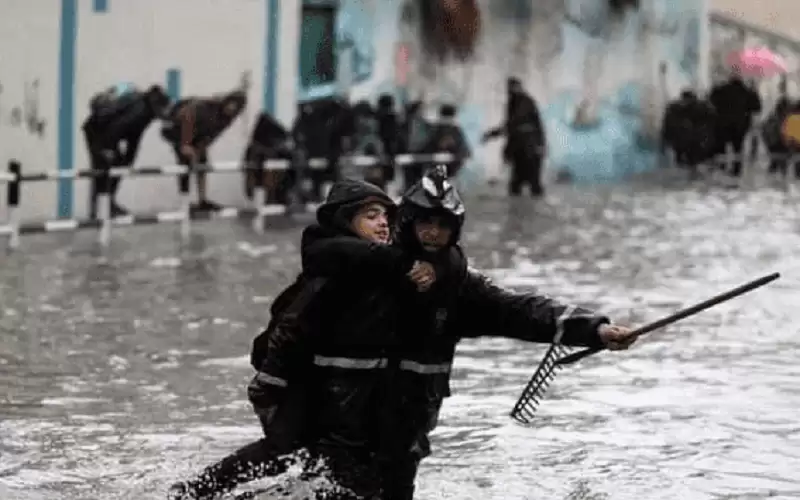 غزة: تعليق الدراسة غدا