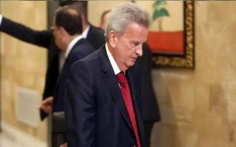 صدور إشارة منع سفر بحق حاكم