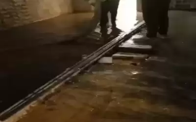 مياه الأمطار تداهم منازل في مادبا