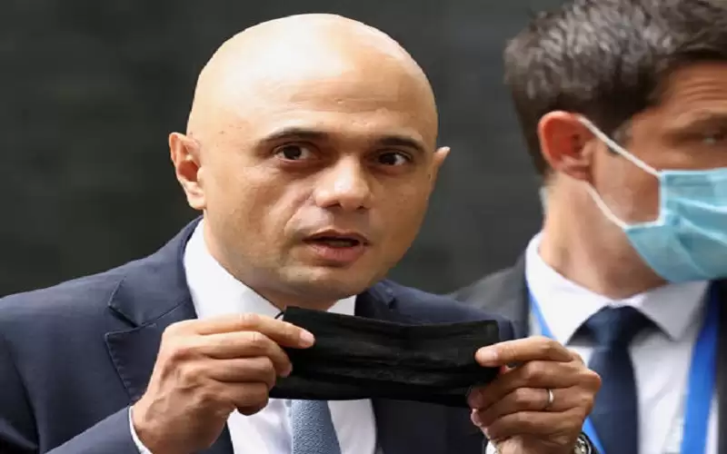 وزير الصحة البريطاني: كورونا قد يبقى