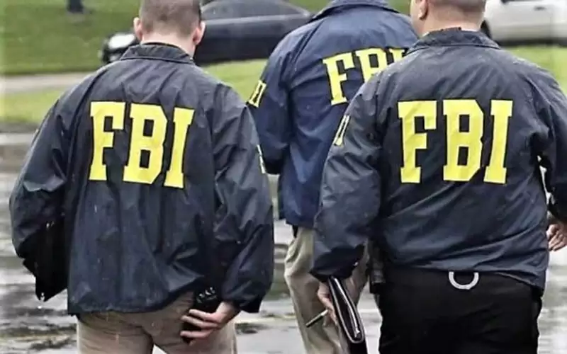 FBI تبدأ ملاحقة محتالين لاستعادة 100