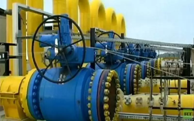 موسكو: لن نقطع امدادات الغاز إلى