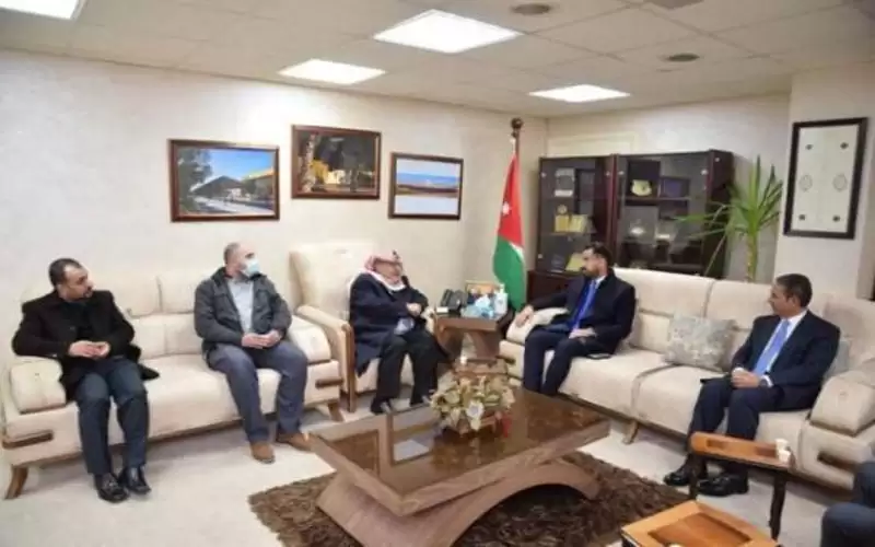 عمان الأهلية والهاشمية تبحثان تبادل الخبرات