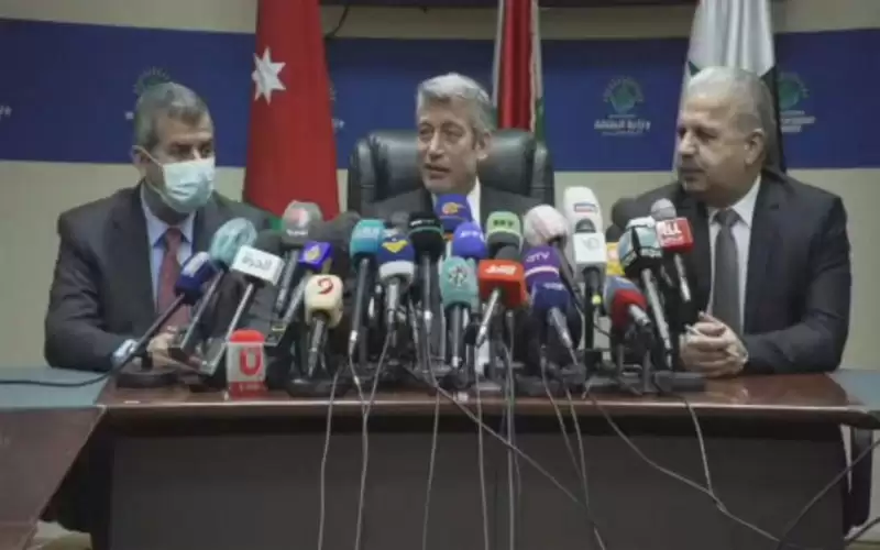 توقيع اتفاقية تزويد لبنان بالكهرباء من