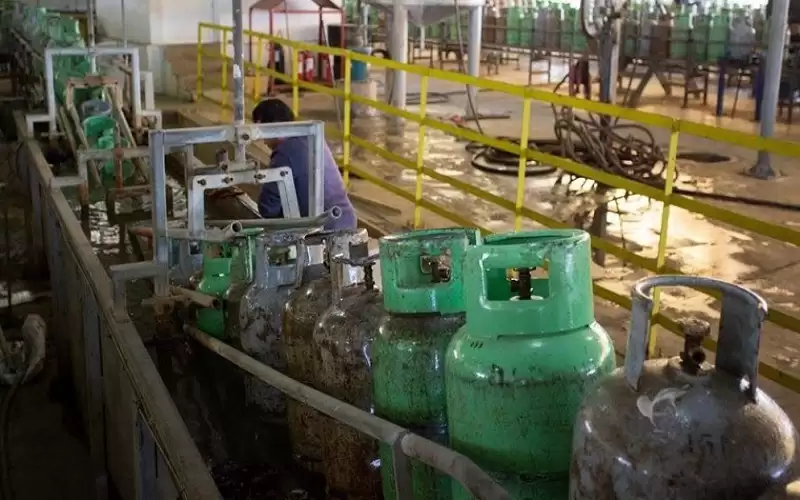 إغلاق الطرق الفرعية والإنزلاقات حالت دون