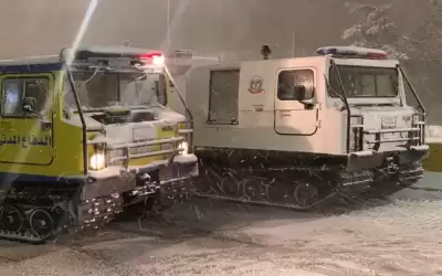 2600 بلاغ لأشخاص عالقين بمركباتهم منذ