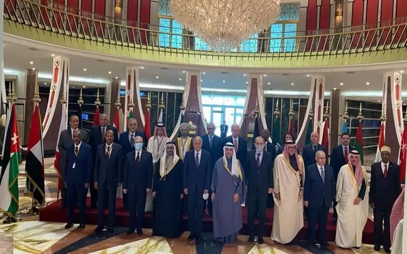 نائب أمير الكويت يؤكد اعتزازه بالعلاقات