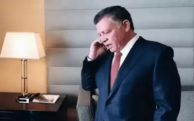 الملك يبحث هاتفيا مع رئيس الوزراء