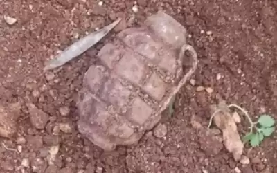 إصابة طفل بانفجار قنبلة قديمة في