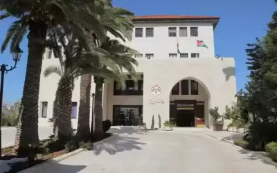 تمديد اعفاء المدينين للمؤسسة التعاونية من