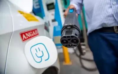 ارتفاع التخليص على المركبات الكهربائية إلى