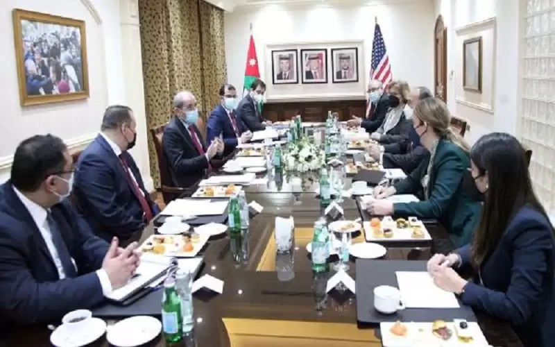 الصفدي ومساعدة وزير الخارجية الامريكي يبحثان