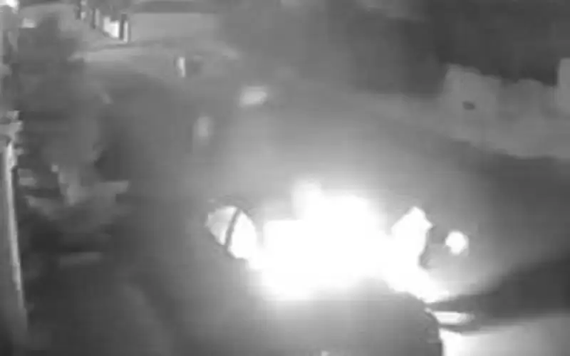 القبض على المحرض والشخص الذي أضرم