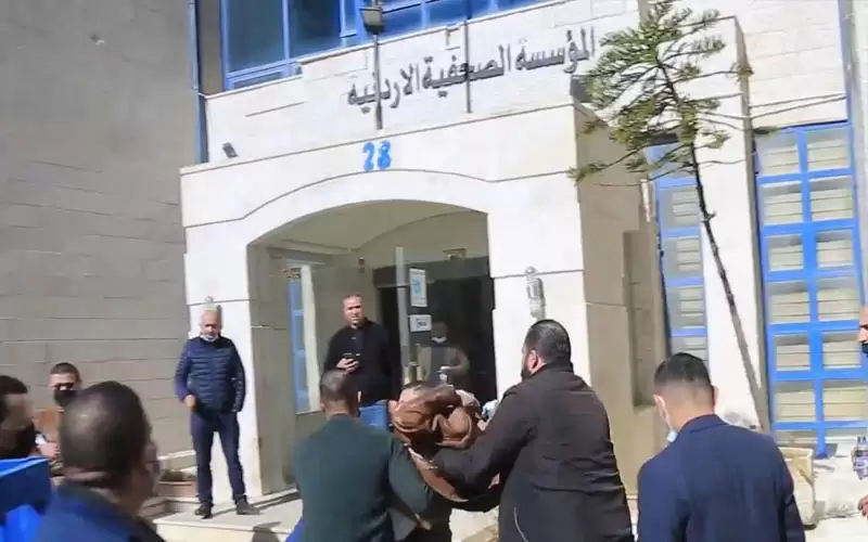 إعتصام حاشد في الرأي ونقل زميل