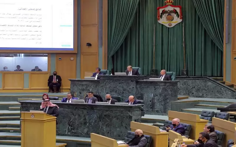 مواصلة مناقشة مشروعي قانوني الموازنة العامة