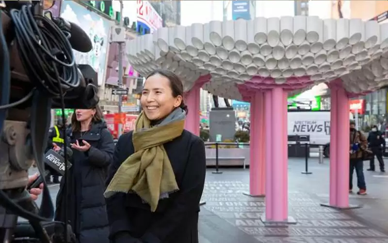 نيويورك تلغي إلزامية وضع الكمامة في