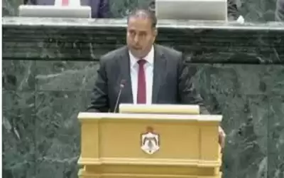 الفايز للخصاونة: فئوية ومناطقية بالوظائف العليا