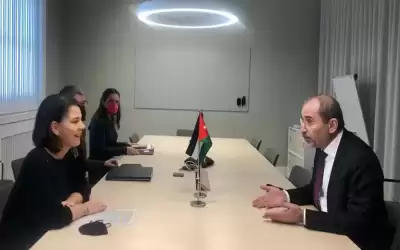 الصفدي يلتقي نظيرته الألمانية في عمان