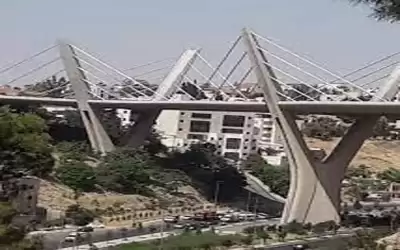 وفاة شخص سقط عن جسر عبدون