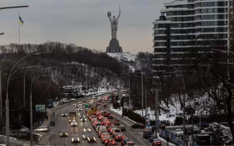 سلطات كييف تقر خطة لإجلاء السكان