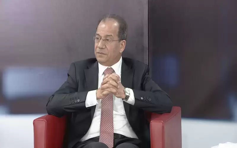 الحكومة: أي قرار بالإنفاق المباشر على