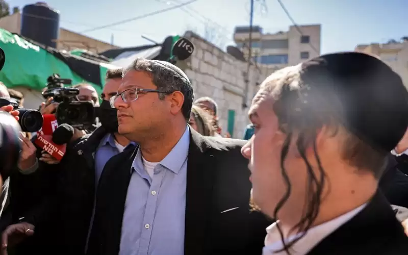 قوات الاحتلال الإسرائيلي تقتحم حي الشيخ