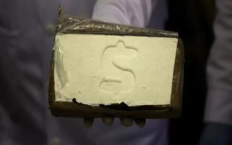 اعتقال رئيس دولة سابق بتهمة تهريب