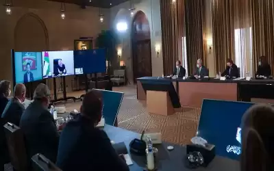 الملك يؤكد متانة الشراكة الاستراتيجية بين