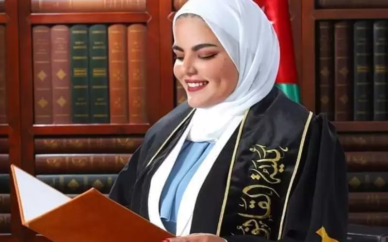 مباركة لميس علي قبيلات بمناسبة التخرج