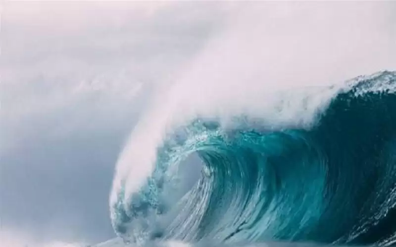 موجة خارقة لا يمكن تفسيرها ..