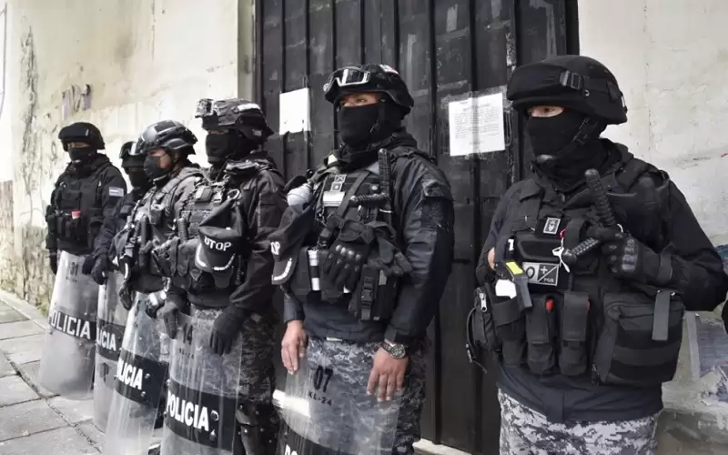 متظاهرون في بوليفيا يمنعون نقل الرئيسة