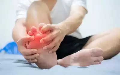 كيف نفرق بين مرض النقرس والنقرس