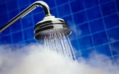 الاستحمام بالماء الساخن.. أسباب تمنعك من