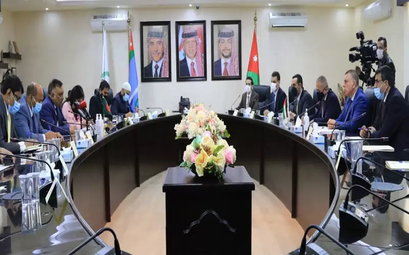 وزير الداخلية يبحث مع نظيره البنغالي