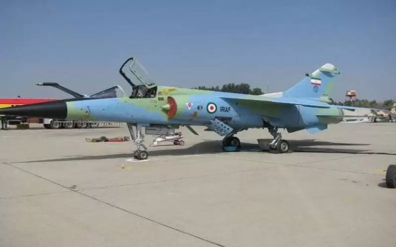 إيران.. تحطم طائرة حربية في تبريز