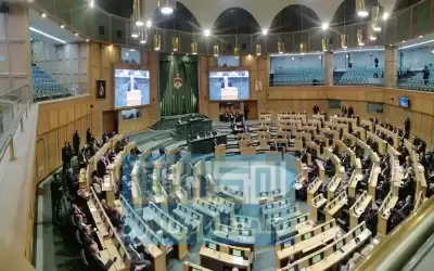 تكليف اللجنة القانونية بالنظر في تعديل