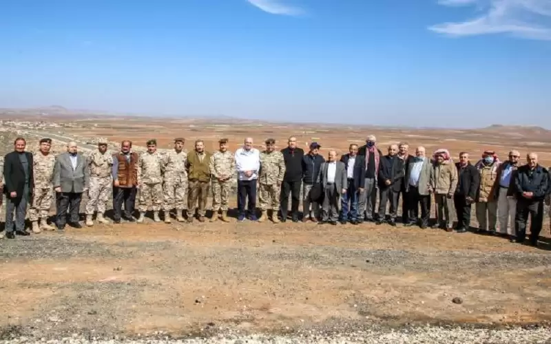 وفد من الاعيان يزور واجهة المنطقة